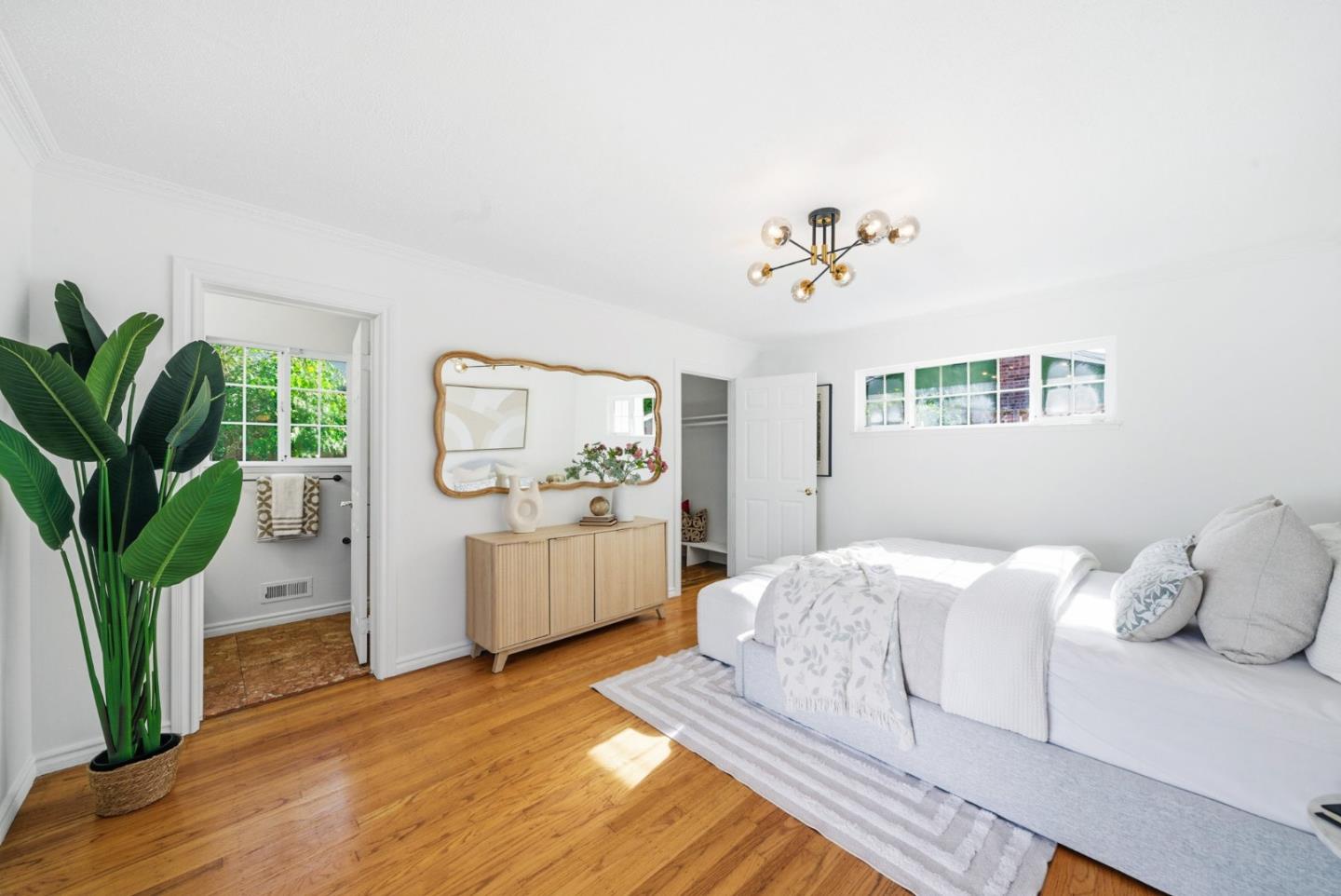 Detail Gallery Image 29 of 85 For 225 W Meadow Dr, Palo Alto,  CA 94306 - 3 Beds | 2 Baths