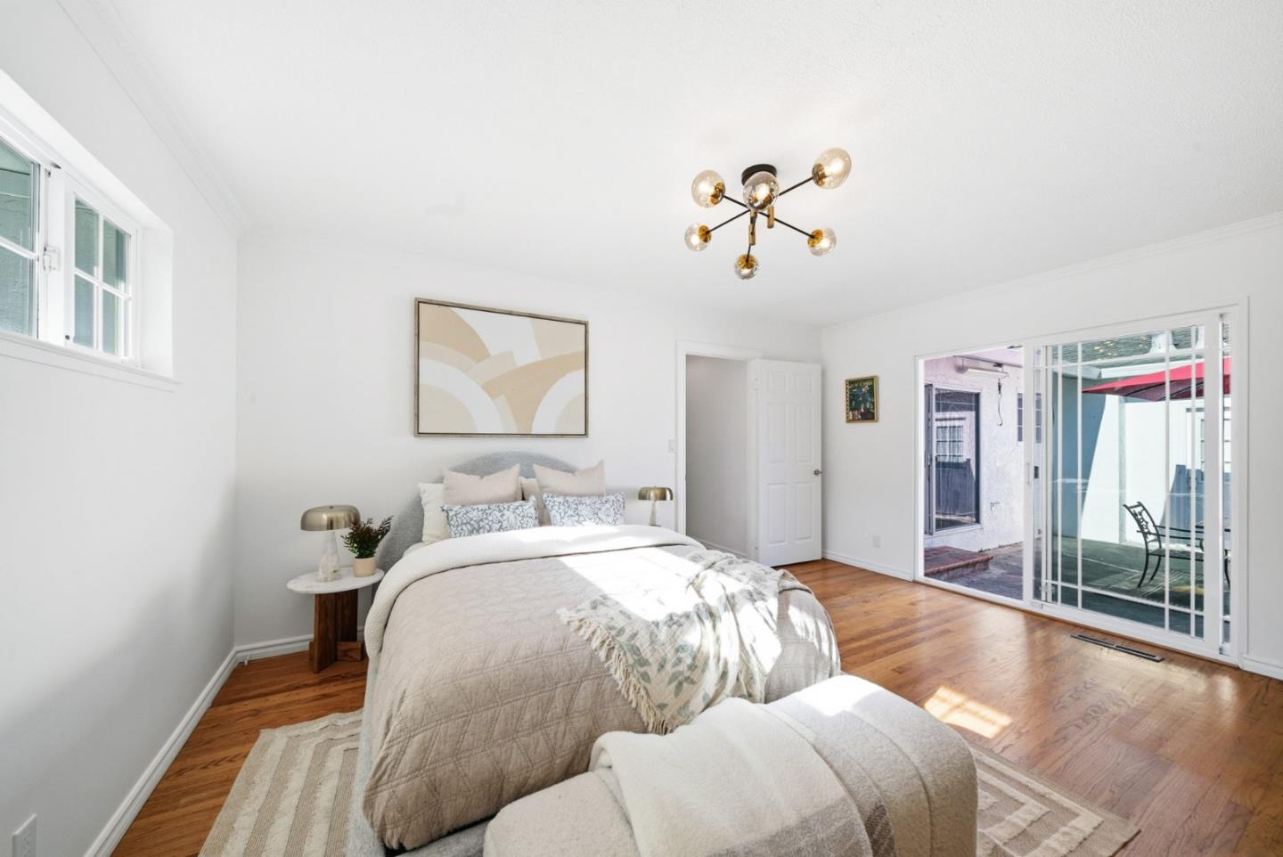 Detail Gallery Image 33 of 85 For 225 W Meadow Dr, Palo Alto,  CA 94306 - 3 Beds | 2 Baths