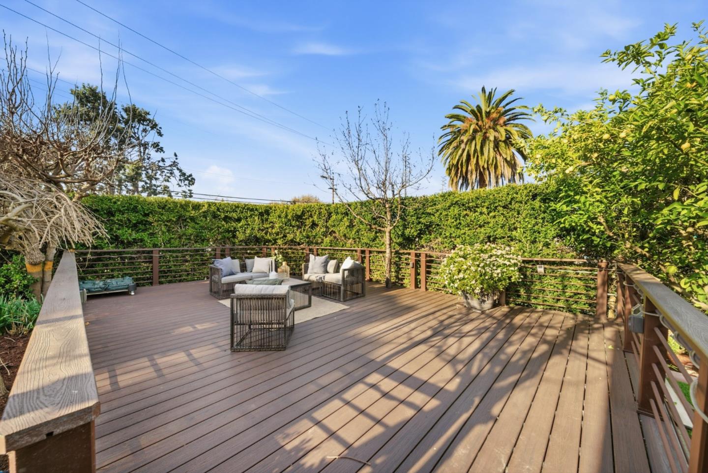 Detail Gallery Image 38 of 85 For 225 W Meadow Dr, Palo Alto,  CA 94306 - 3 Beds | 2 Baths