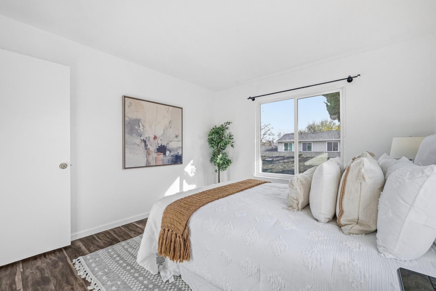 Detail Gallery Image 23 of 39 For 1136 Ribisi Cir, San Jose,  CA 95131 - 4 Beds | 2 Baths