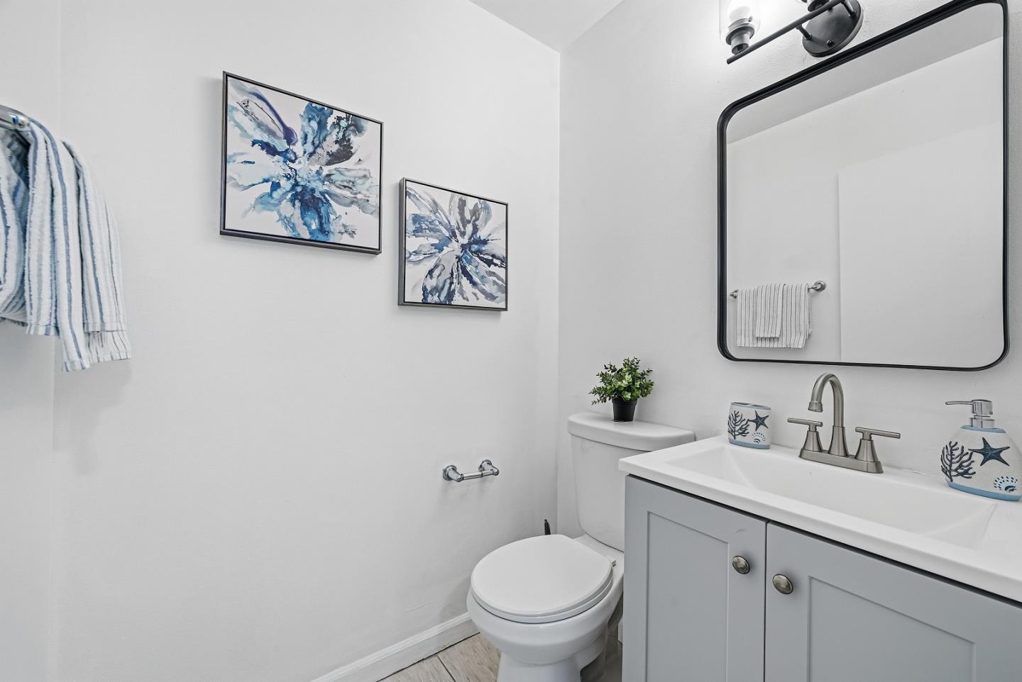 Detail Gallery Image 29 of 39 For 1136 Ribisi Cir, San Jose,  CA 95131 - 4 Beds | 2 Baths