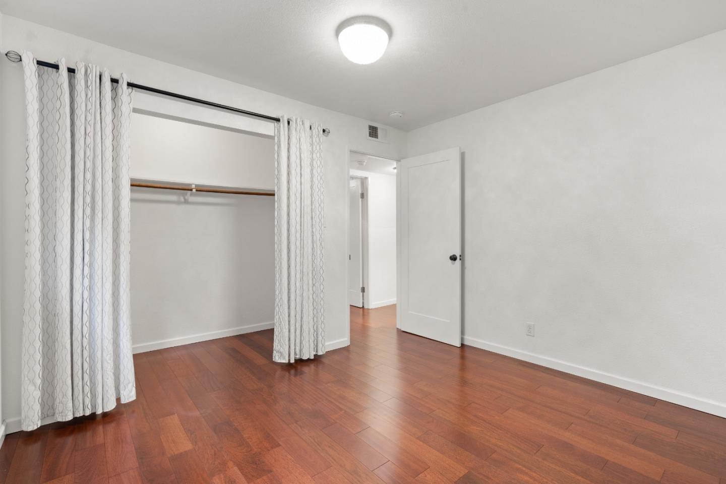 Detail Gallery Image 29 of 41 For 1227 Woodside Rd #2,  Redwood City,  CA 94061 - 2 Beds | 2 Baths