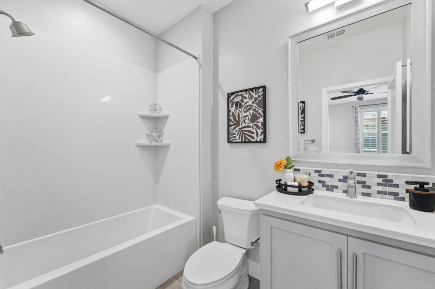 Detail Gallery Image 13 of 25 For 772 Tranquility Cir #2,  Livermore,  CA 94551 - 3 Beds | 3 Baths