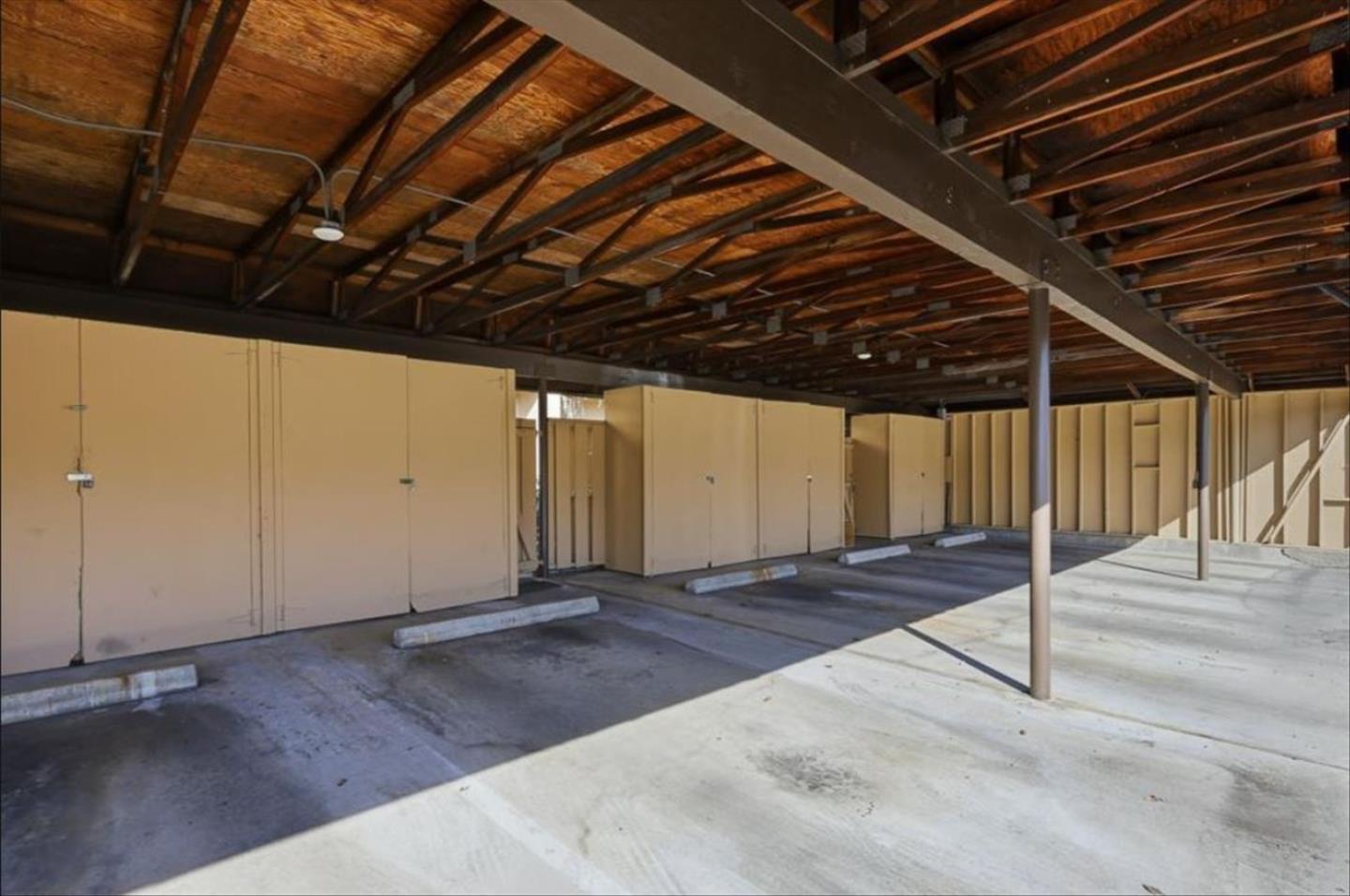 Detail Gallery Image 32 of 48 For 125 Connemara Way #71,  Sunnyvale,  CA 94087 - 2 Beds | 1/1 Baths