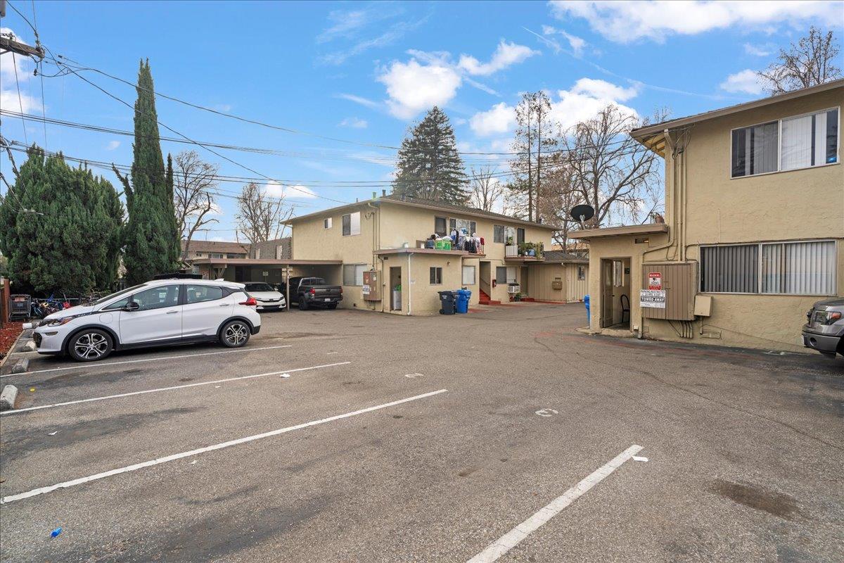 Detail Gallery Image 6 of 13 For 1237 Coronado Dr, Sunnyvale,  CA 94086 - – Beds | – Baths