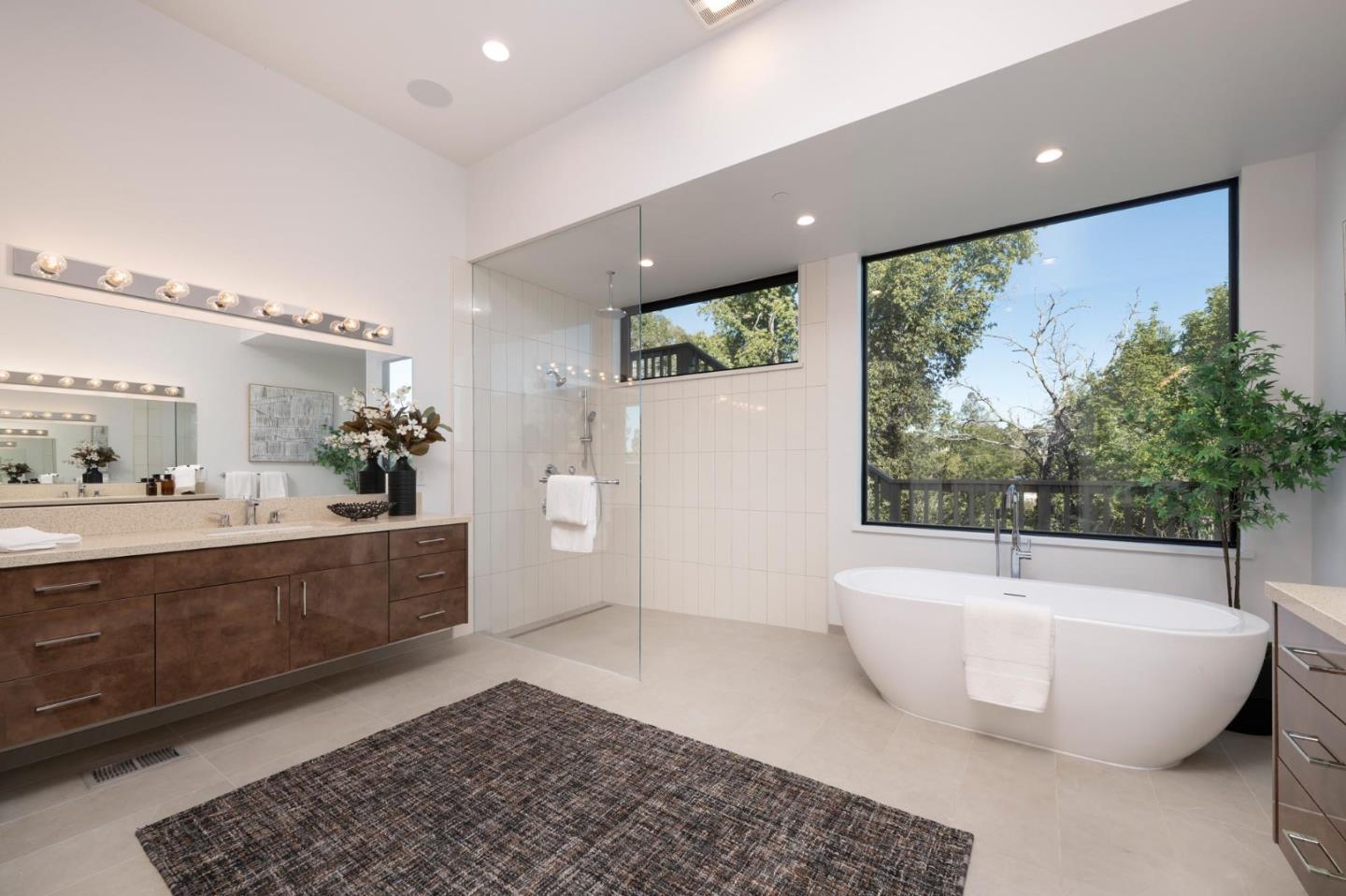 Detail Gallery Image 26 of 35 For 45 Calaveras Ct, Hillsborough,  CA 94010 - 8 Beds | 7 Baths