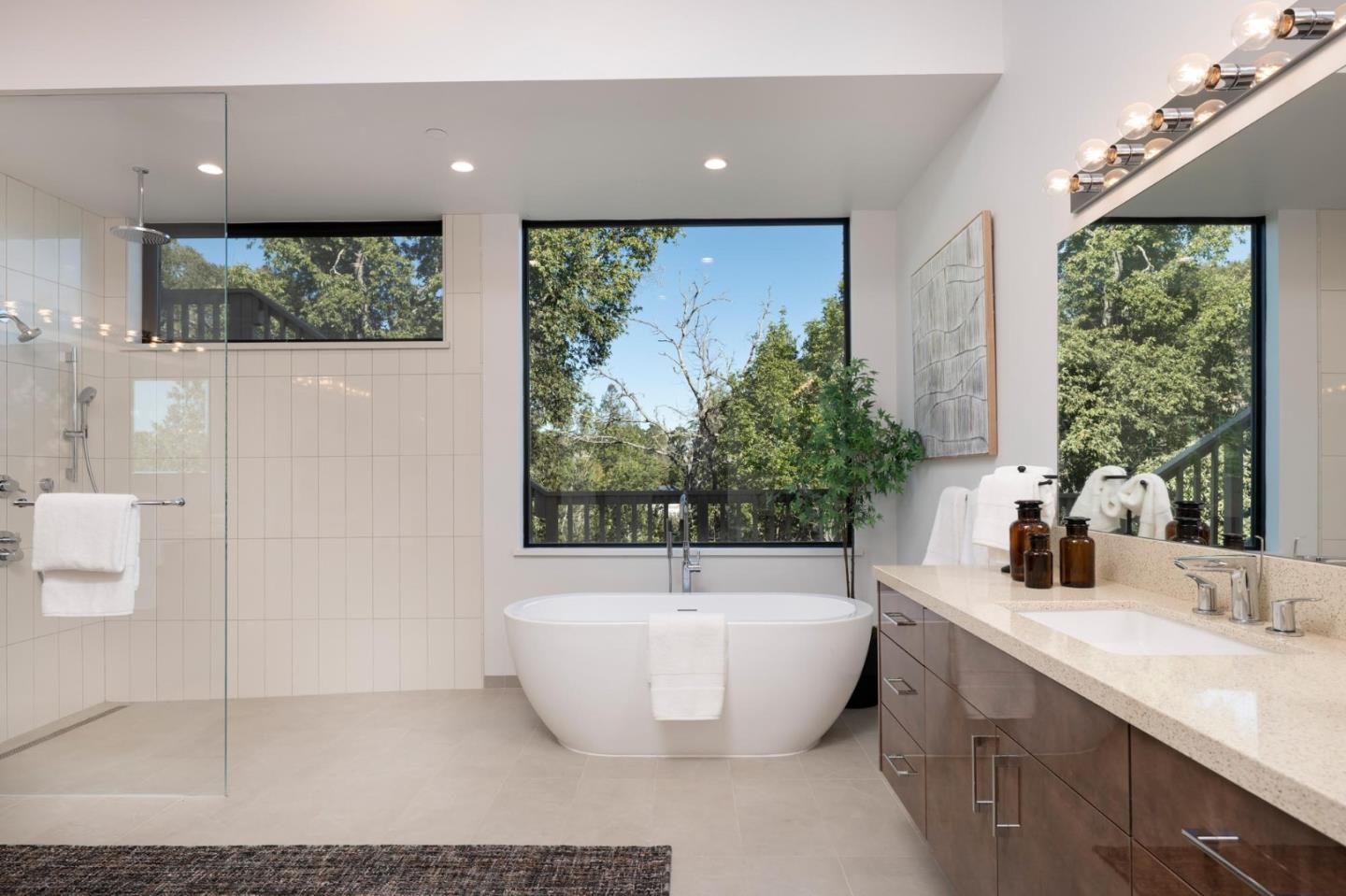 Detail Gallery Image 27 of 35 For 45 Calaveras Ct, Hillsborough,  CA 94010 - 8 Beds | 7 Baths