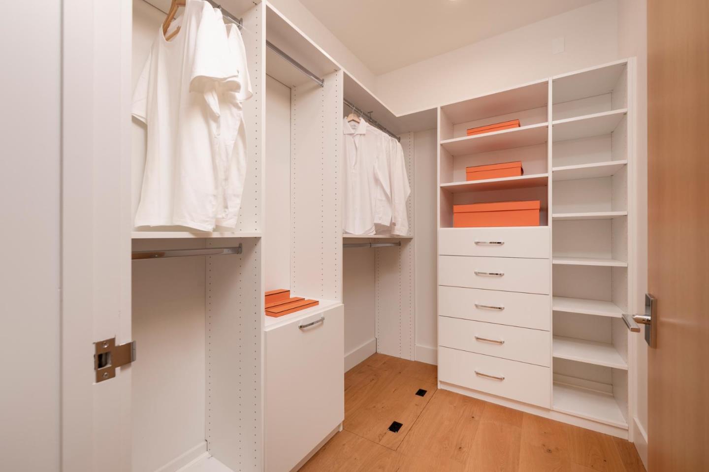 Detail Gallery Image 29 of 35 For 45 Calaveras Ct, Hillsborough,  CA 94010 - 8 Beds | 7 Baths