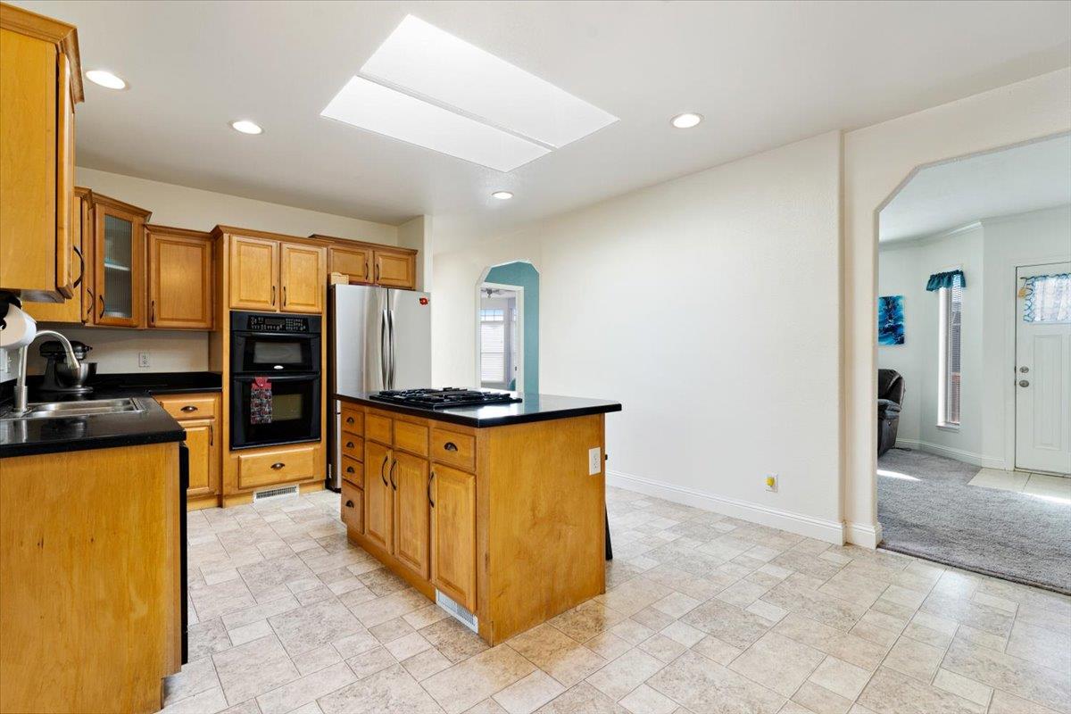 Detail Gallery Image 10 of 38 For 8710 Prunedale North Road #46,  Salinas,  CA 93907 - 3 Beds | 2 Baths