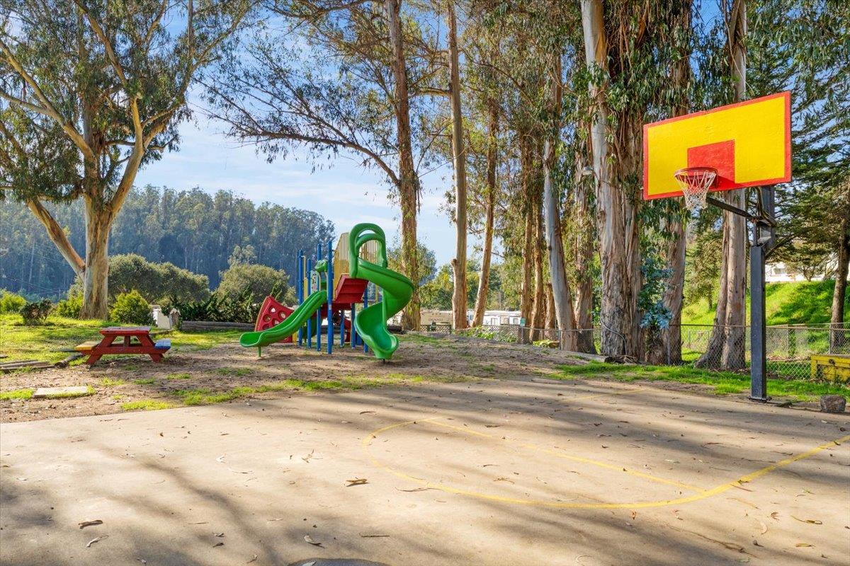 Detail Gallery Image 34 of 38 For 8710 Prunedale North Road #46,  Salinas,  CA 93907 - 3 Beds | 2 Baths