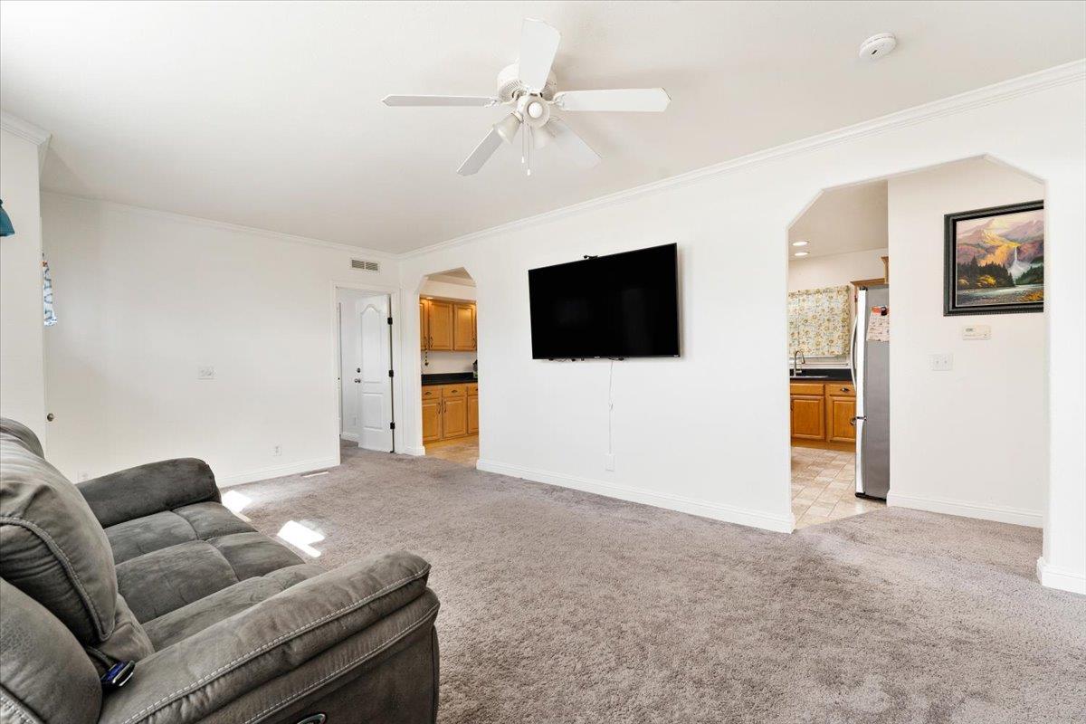 Detail Gallery Image 8 of 38 For 8710 Prunedale North Road #46,  Salinas,  CA 93907 - 3 Beds | 2 Baths