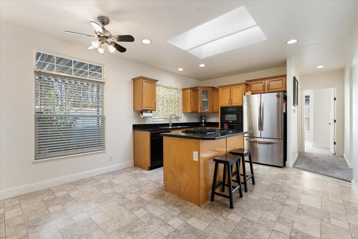 Detail Gallery Image 9 of 38 For 8710 Prunedale North Road #46,  Salinas,  CA 93907 - 3 Beds | 2 Baths