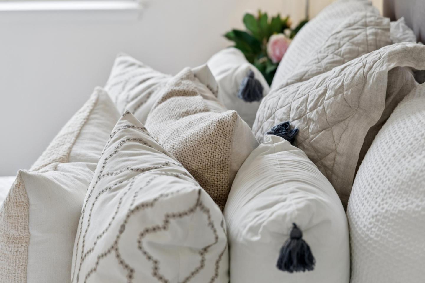 Detail Gallery Image 36 of 60 For 3032 Arguello Dr, Burlingame,  CA 94010 - 4 Beds | 2 Baths