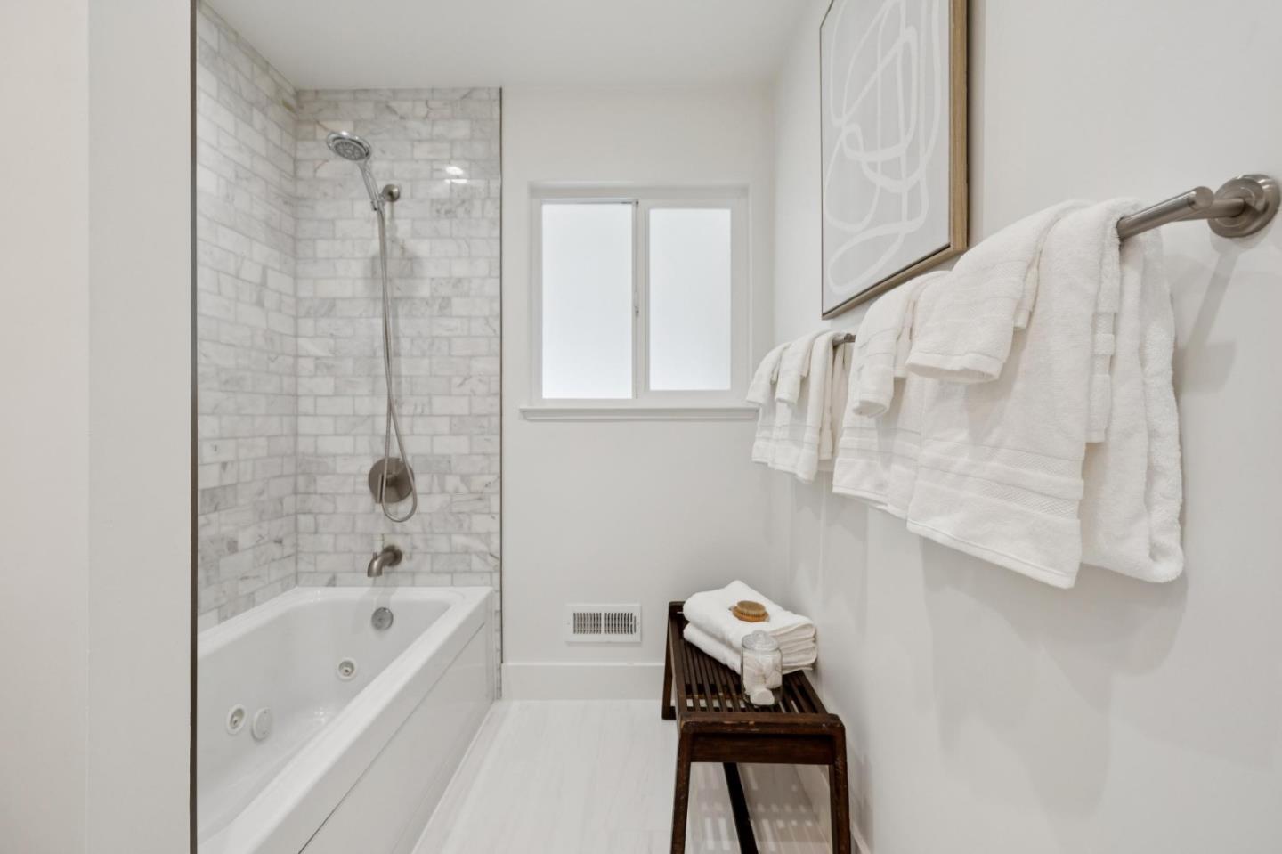 Detail Gallery Image 46 of 60 For 3032 Arguello Dr, Burlingame,  CA 94010 - 4 Beds | 2 Baths