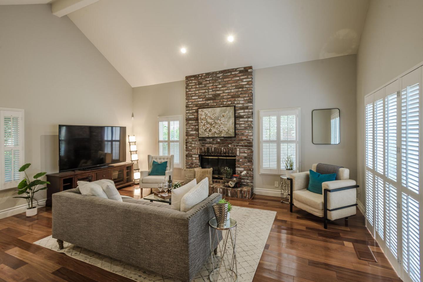 Detail Gallery Image 8 of 25 For 74 Crystal Springs Rd, San Mateo,  CA 94402 - 5 Beds | 3 Baths