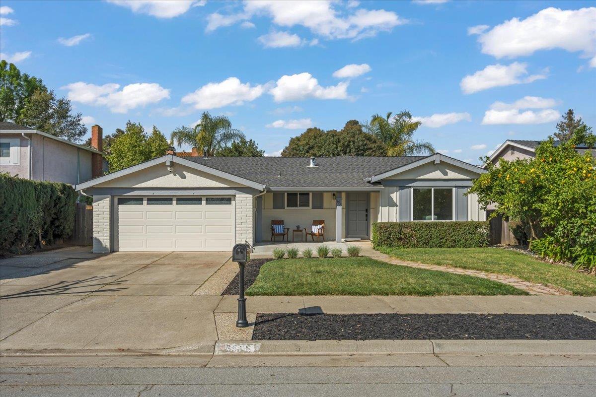 Front Image Thumbnail for ML82032416