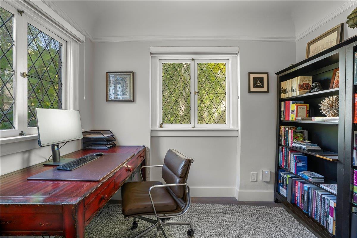 Detail Gallery Image 14 of 39 For 16760 Magneson Loop, Los Gatos,  CA 95032 - 3 Beds | 3 Baths