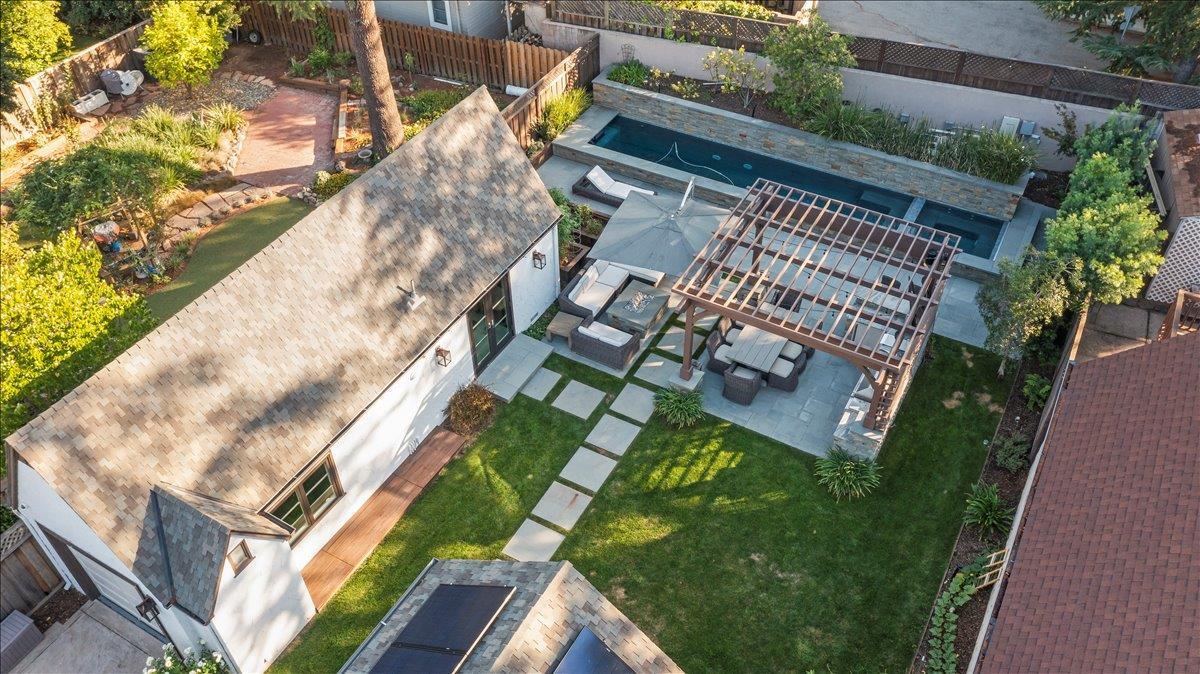 Detail Gallery Image 36 of 39 For 16760 Magneson Loop, Los Gatos,  CA 95032 - 3 Beds | 3 Baths