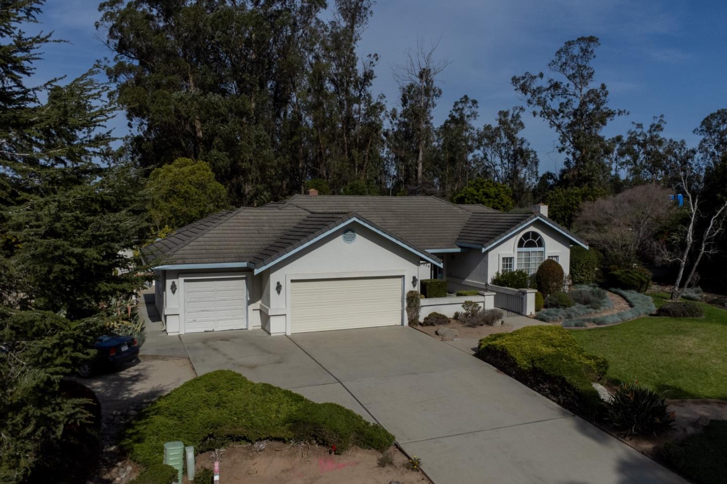 Detail Gallery Image 34 of 50 For 18430 Meadow Ridge Rd, Prunedale,  CA 93907 - 4 Beds | 3 Baths