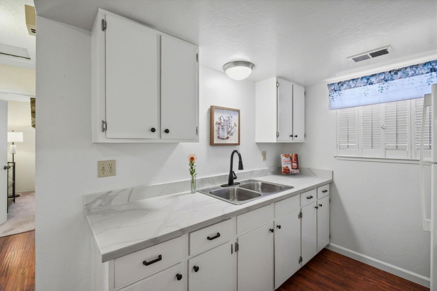 Detail Gallery Image 9 of 31 For 227 Hushbeck Ave, Watsonville,  CA 95076 - 2 Beds | 1 Baths