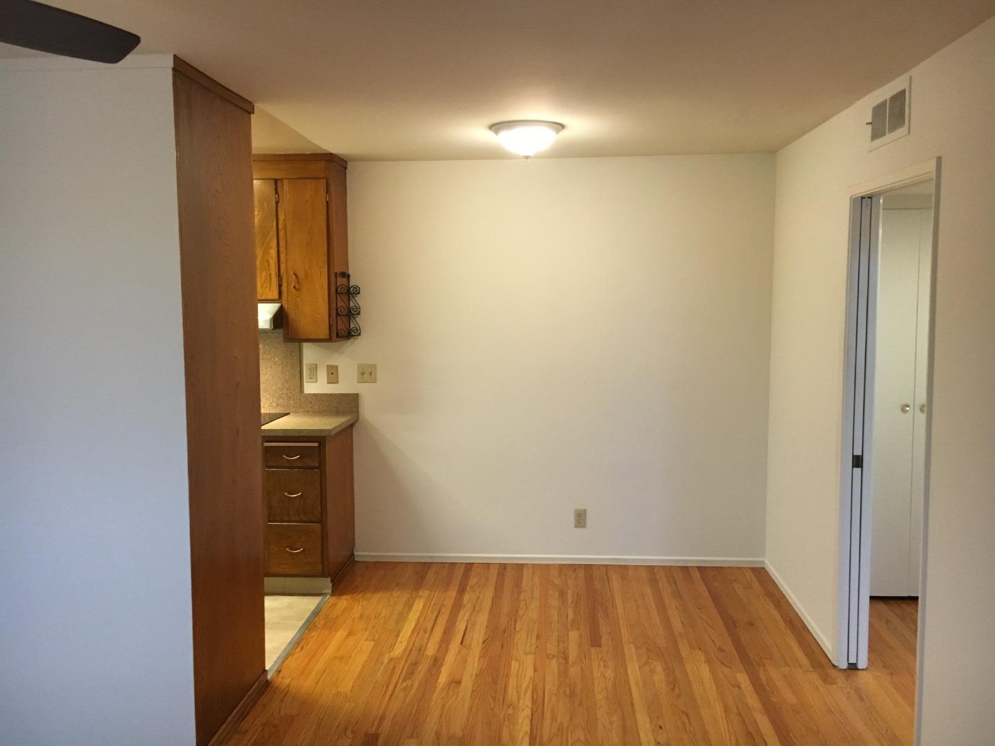 Detail Gallery Image 3 of 15 For 1122 Bush St, San Carlos,  CA 94070 - – Beds | – Baths