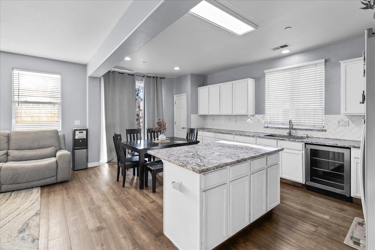 Detail Gallery Image 13 of 47 For 359 Barbera Way, Greenfield,  CA 93927 - 4 Beds | 3 Baths