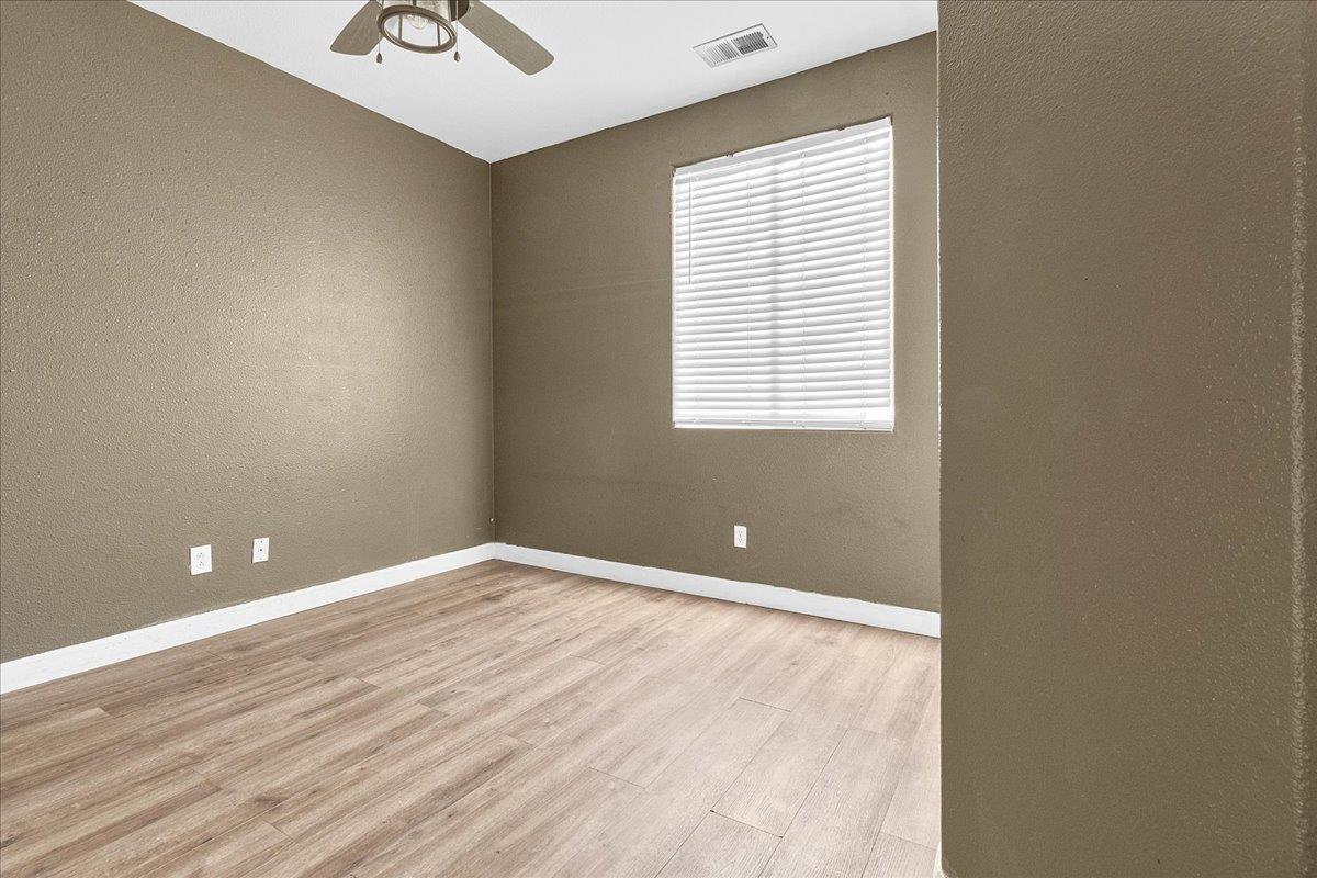 Detail Gallery Image 18 of 47 For 359 Barbera Way, Greenfield,  CA 93927 - 4 Beds | 3 Baths