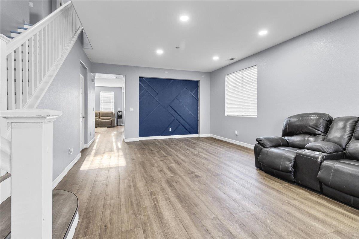 Detail Gallery Image 5 of 47 For 359 Barbera Way, Greenfield,  CA 93927 - 4 Beds | 3 Baths