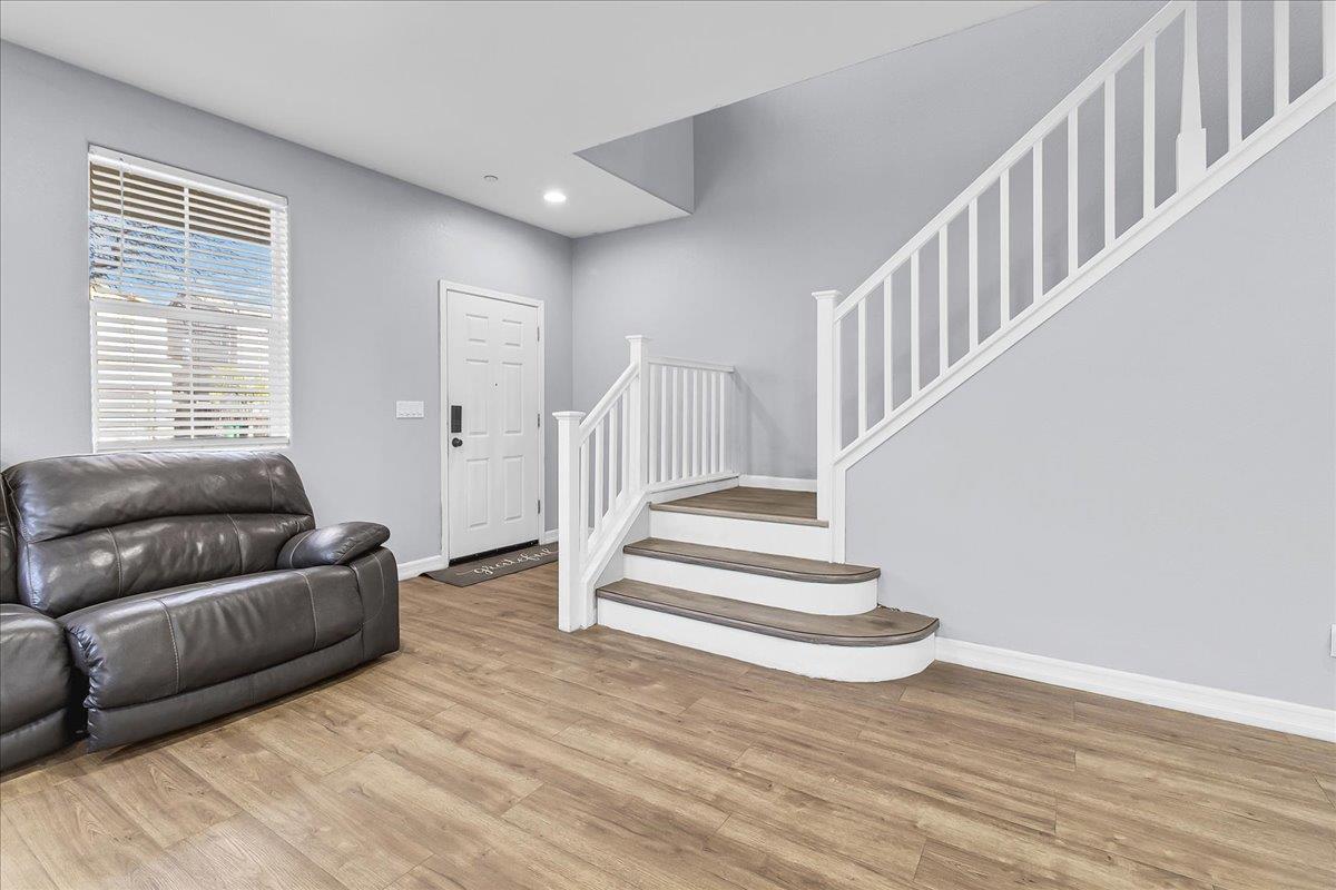 Detail Gallery Image 7 of 47 For 359 Barbera Way, Greenfield,  CA 93927 - 4 Beds | 3 Baths