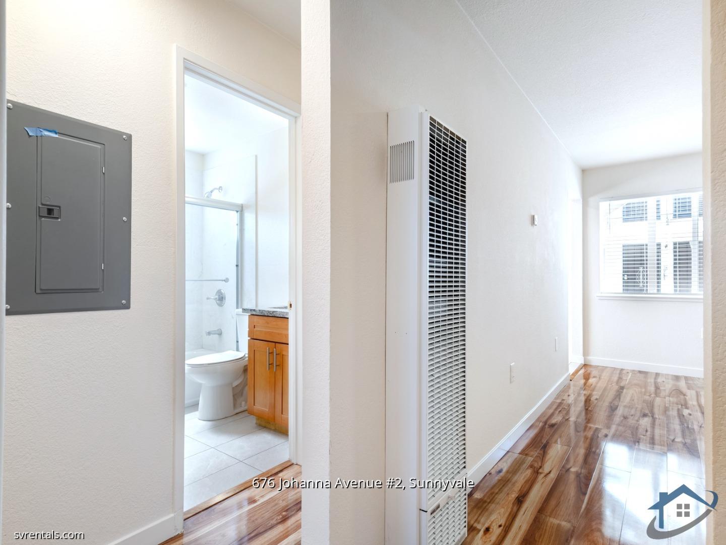 Detail Gallery Image 10 of 15 For 676 Johanna Ave #4,  Sunnyvale,  CA 94085 - 2 Beds | 1 Baths