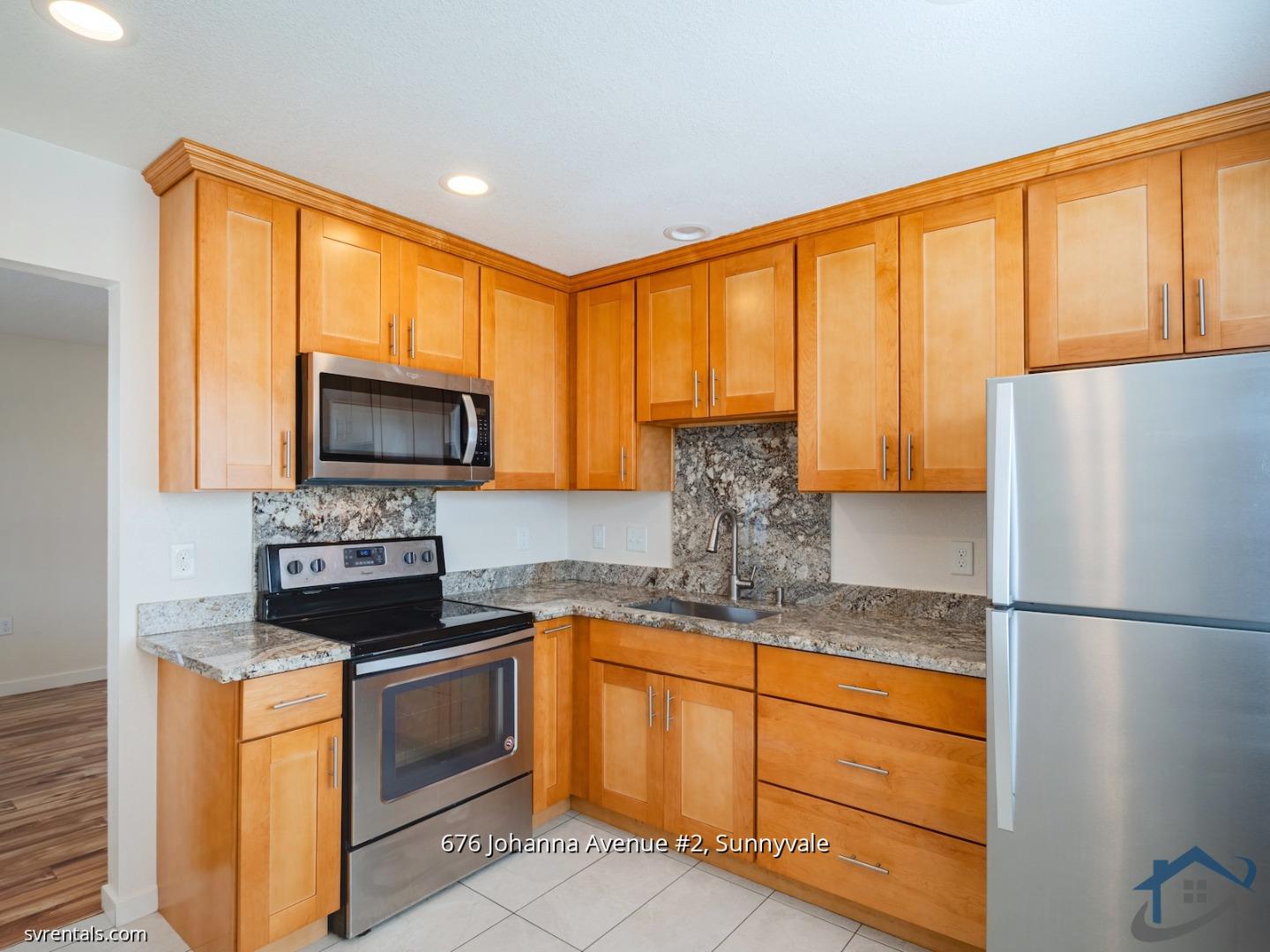 Detail Gallery Image 5 of 15 For 676 Johanna Ave #4,  Sunnyvale,  CA 94085 - 2 Beds | 1 Baths