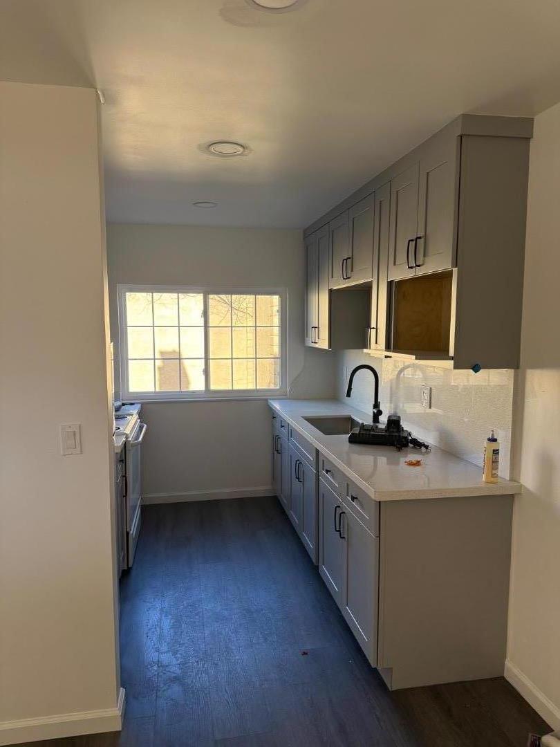 Detail Gallery Image 10 of 29 For 1588 Cherokee Dr, Salinas,  CA 93906 - 3 Beds | 2 Baths