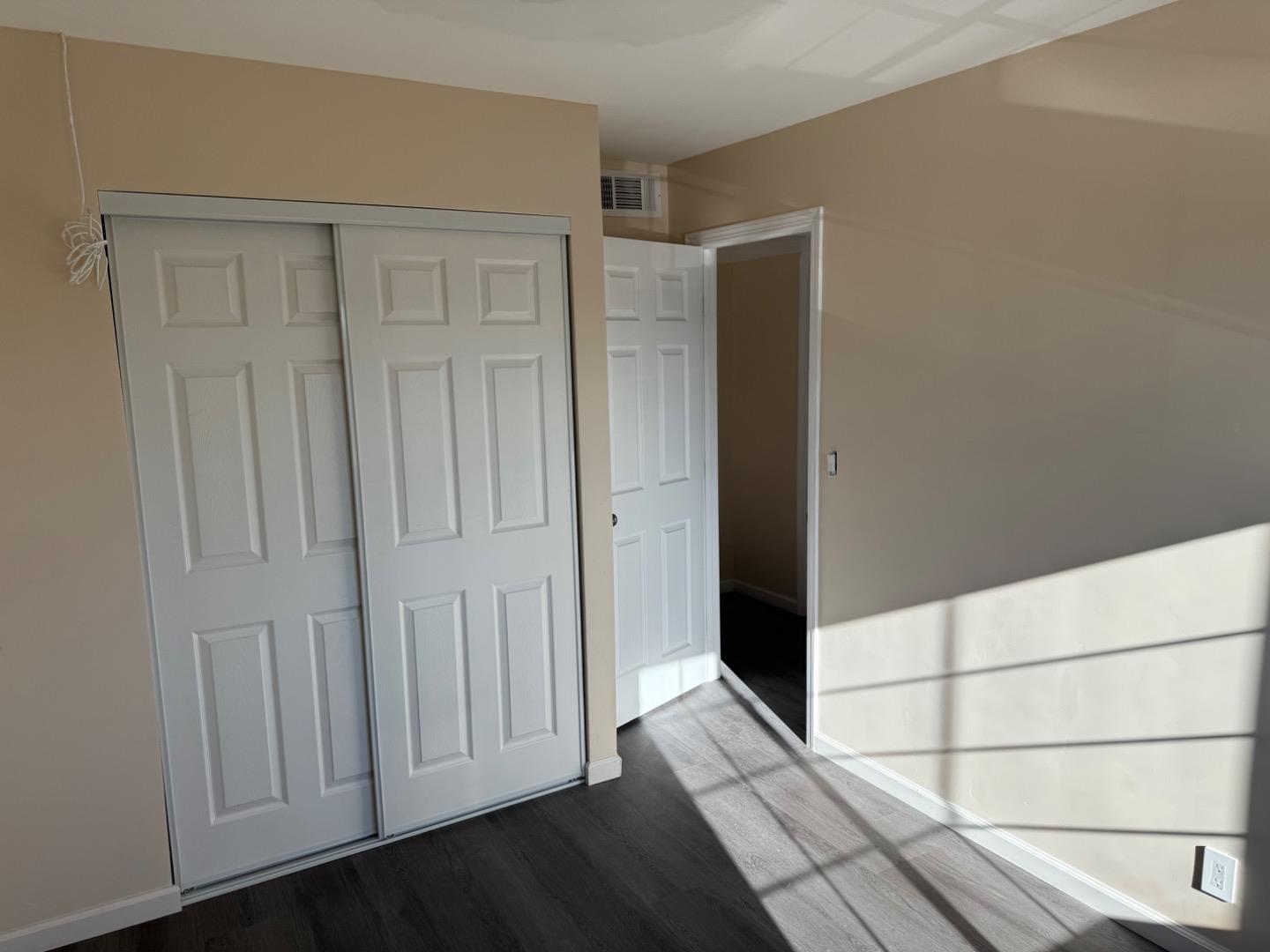 Detail Gallery Image 20 of 29 For 1588 Cherokee Dr, Salinas,  CA 93906 - 3 Beds | 2 Baths