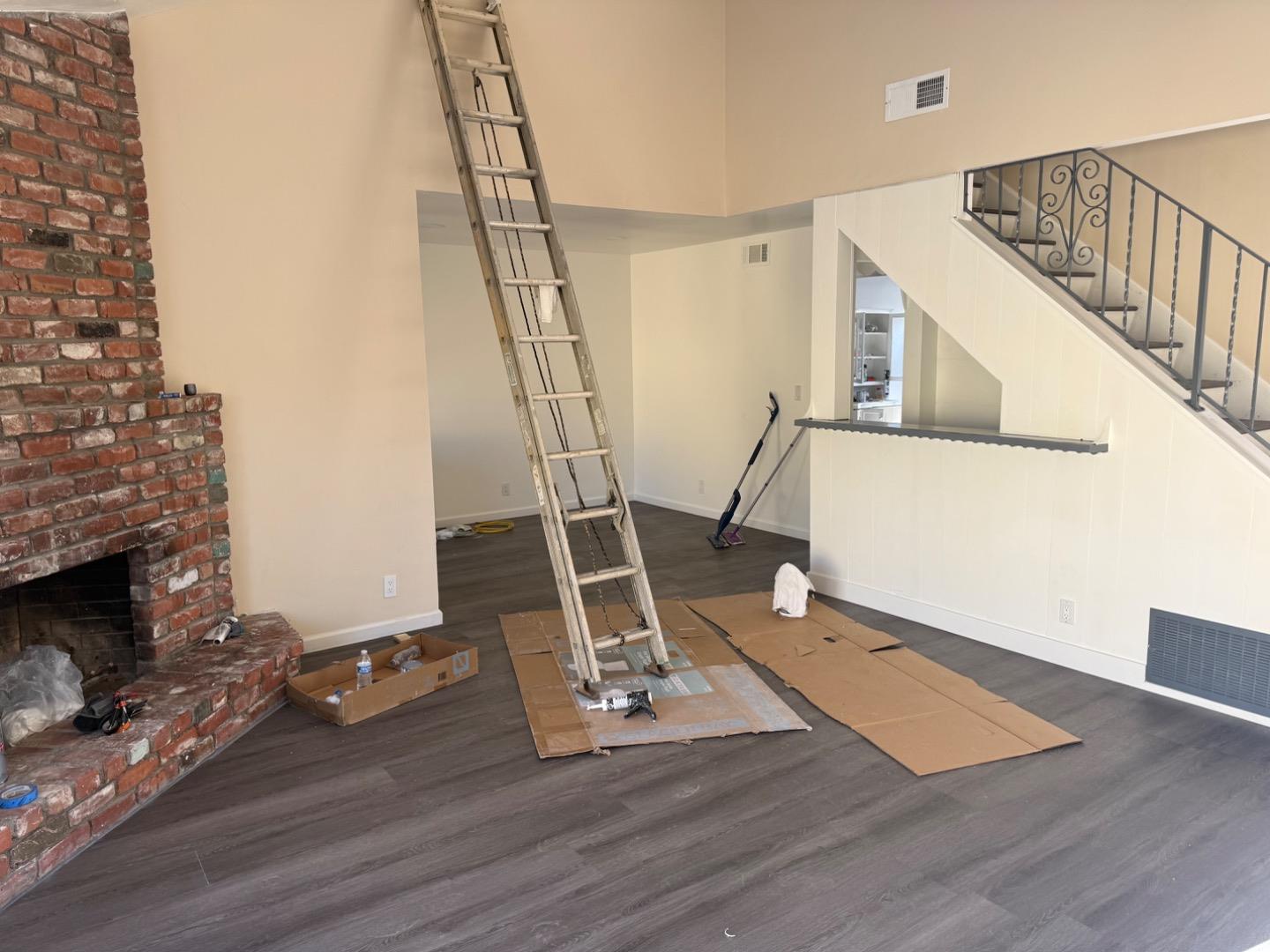 Detail Gallery Image 8 of 29 For 1588 Cherokee Dr, Salinas,  CA 93906 - 3 Beds | 2 Baths