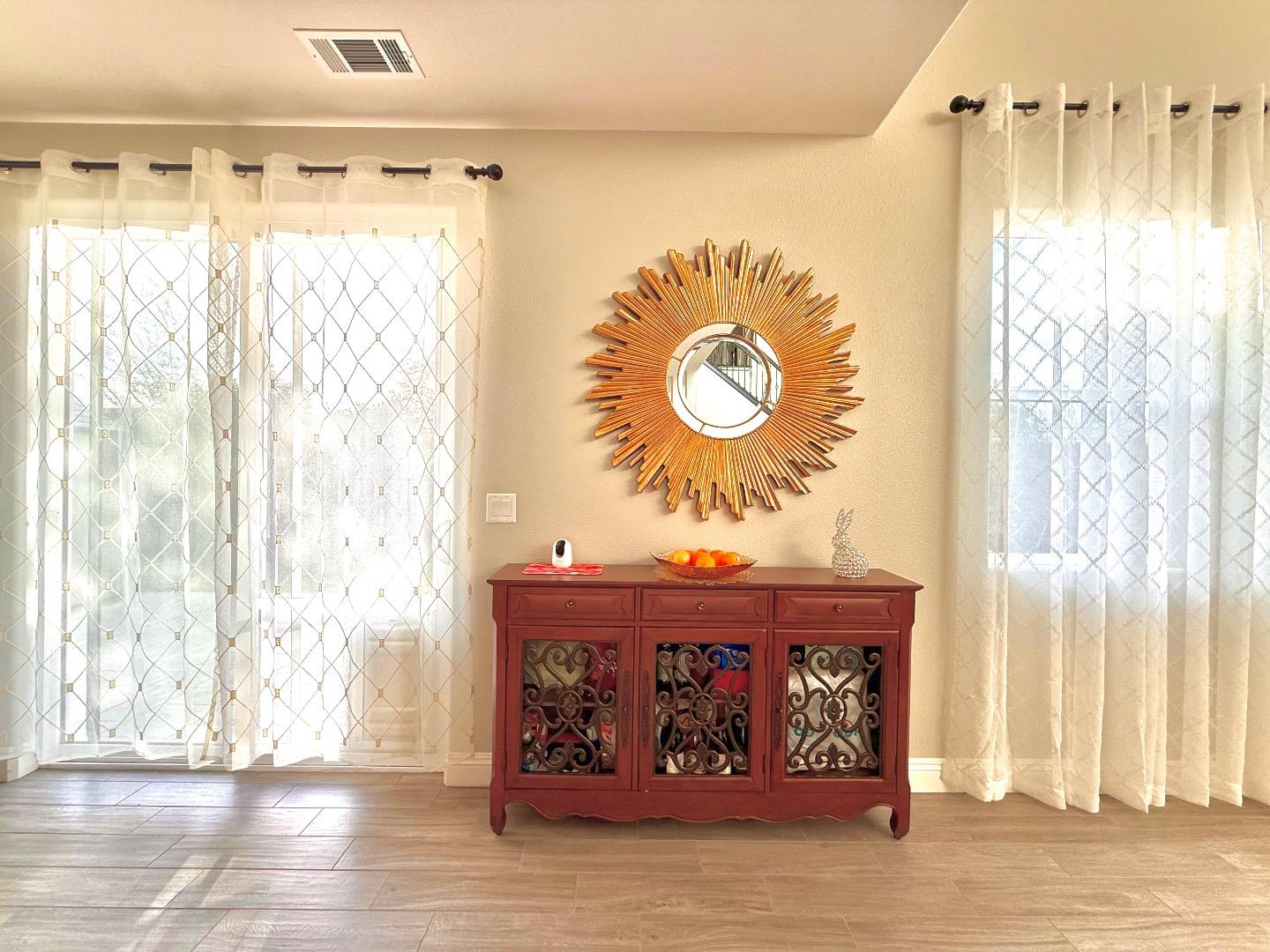 Detail Gallery Image 15 of 36 For 211 Las Flores Dr, Guadalupe,  CA 93434 - 4 Beds | 2/1 Baths