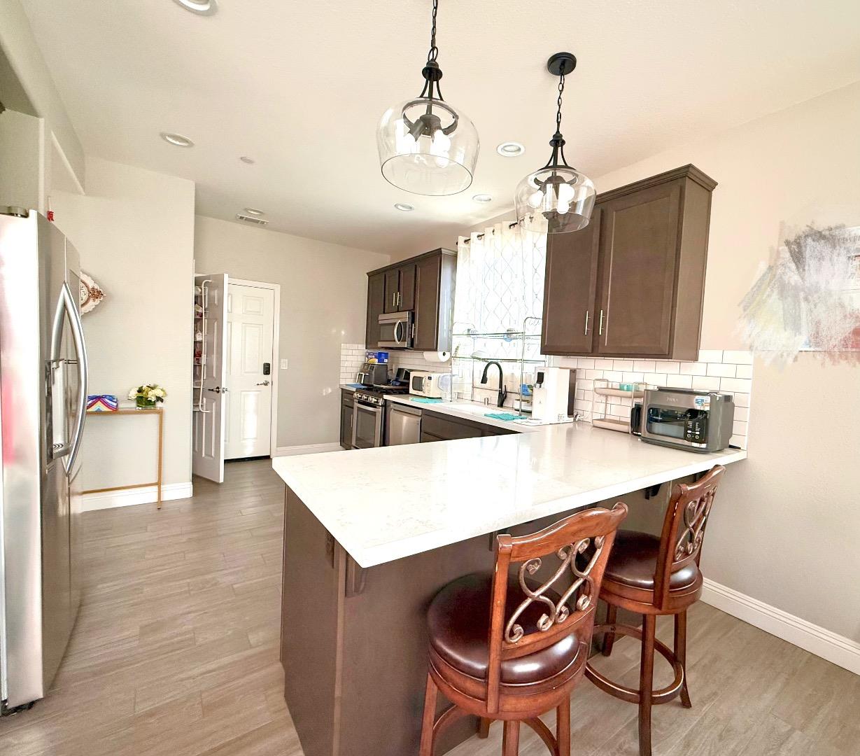 Detail Gallery Image 16 of 36 For 211 Las Flores Dr, Guadalupe,  CA 93434 - 4 Beds | 2/1 Baths