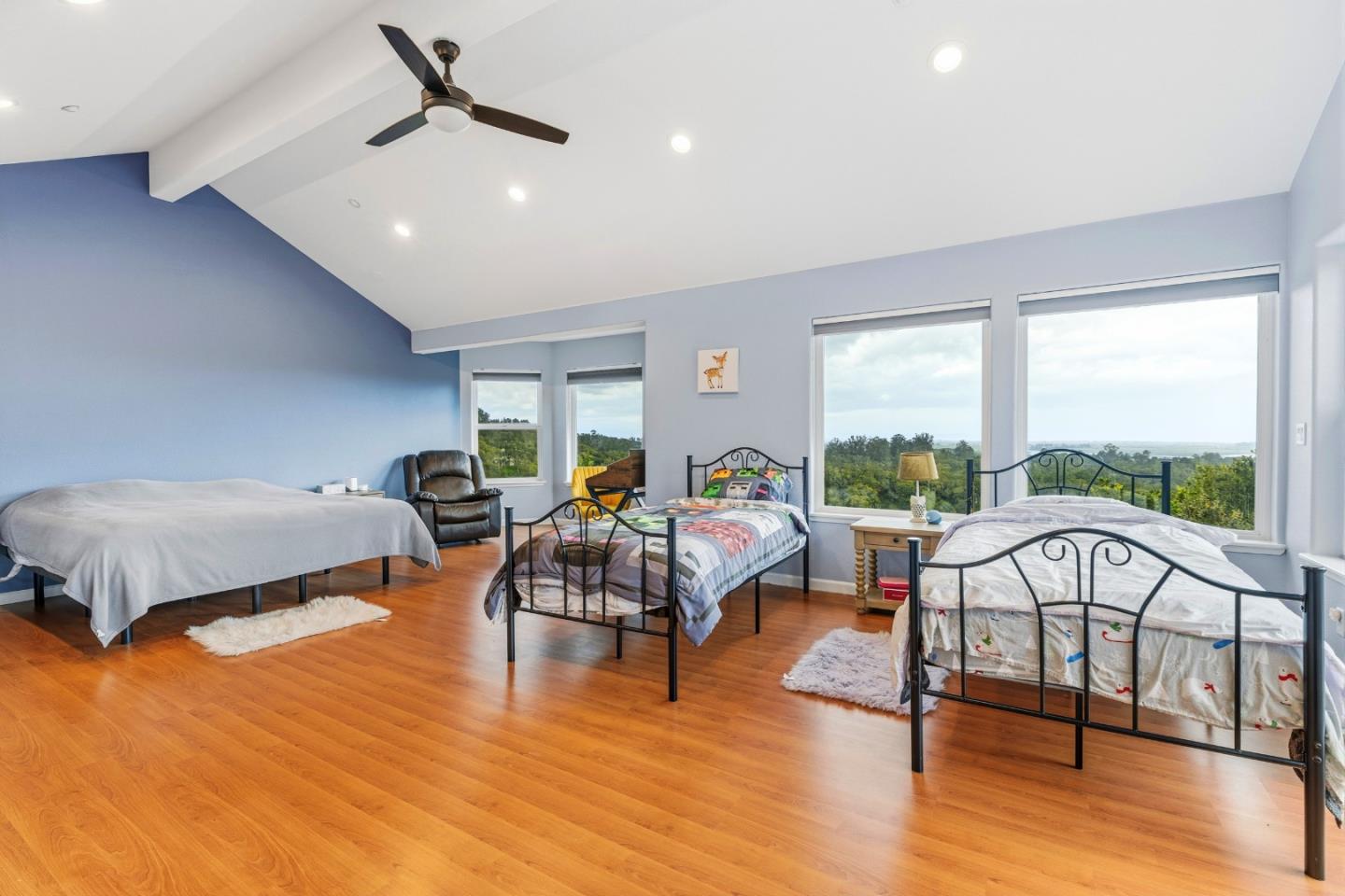 Detail Gallery Image 13 of 34 For 14643 Tumble Weed Ln, Royal Oaks,  CA 95076 - 3 Beds | 3 Baths