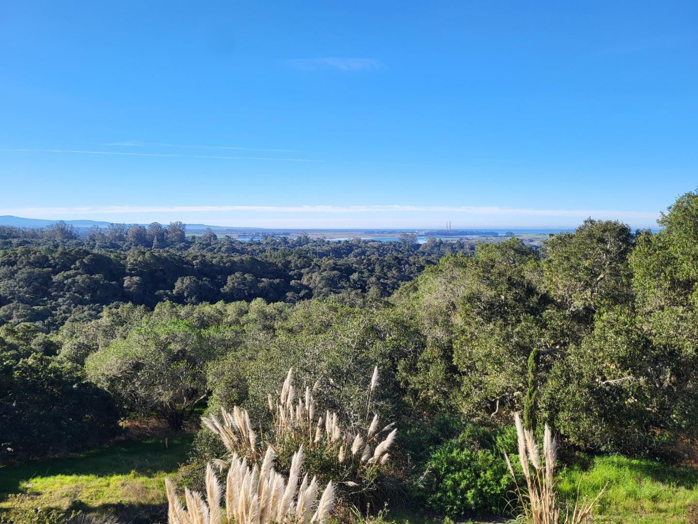 Detail Gallery Image 6 of 34 For 14643 Tumble Weed Ln, Royal Oaks,  CA 95076 - 3 Beds | 3 Baths