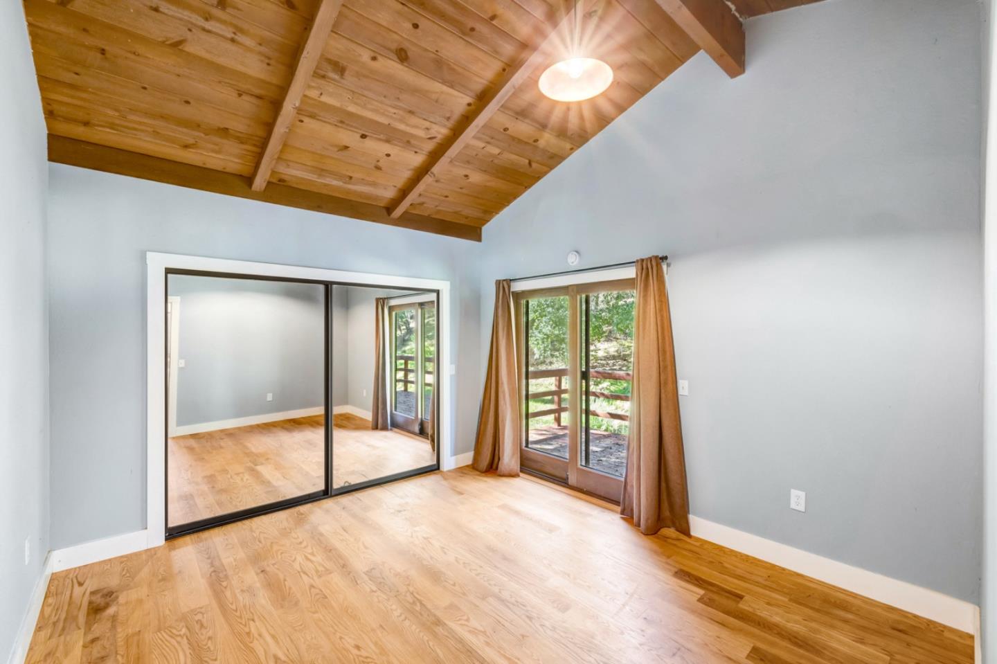 Detail Gallery Image 12 of 53 For 42250 Carmel Valley Rd, Greenfield,  CA 93927 - 1 Beds | 2 Baths