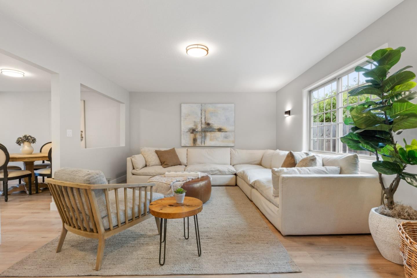 Detail Gallery Image 13 of 41 For 1416 Flores Dr, Pacifica,  CA 94044 - 4 Beds | 3 Baths