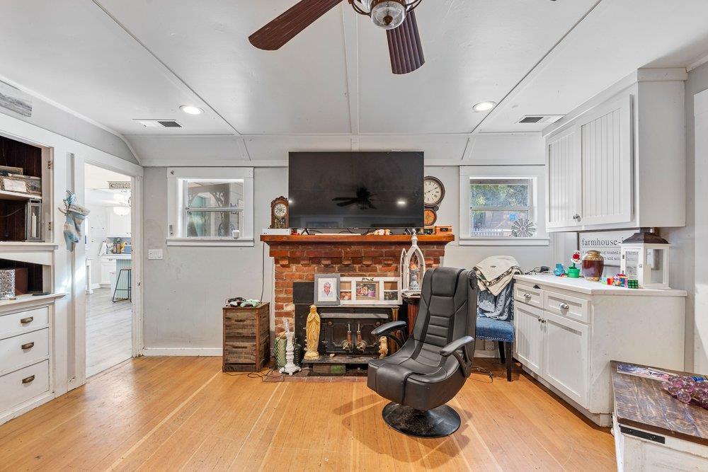 Detail Gallery Image 20 of 44 For 7250 Southside Rd, Hollister,  CA 95023 - 3 Beds | 2 Baths