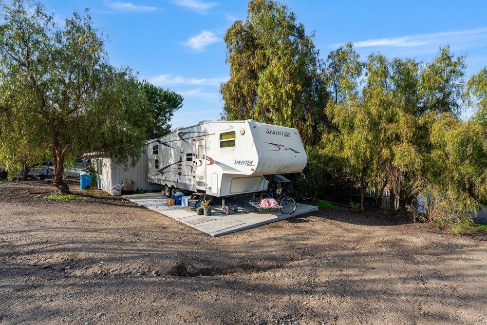 Detail Gallery Image 25 of 44 For 7250 Southside Rd, Hollister,  CA 95023 - 3 Beds | 2 Baths