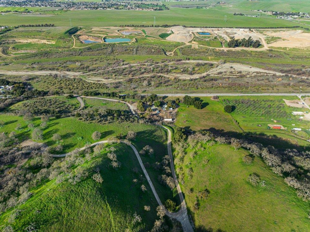 Detail Gallery Image 29 of 44 For 7250 Southside Rd, Hollister,  CA 95023 - 3 Beds | 2 Baths