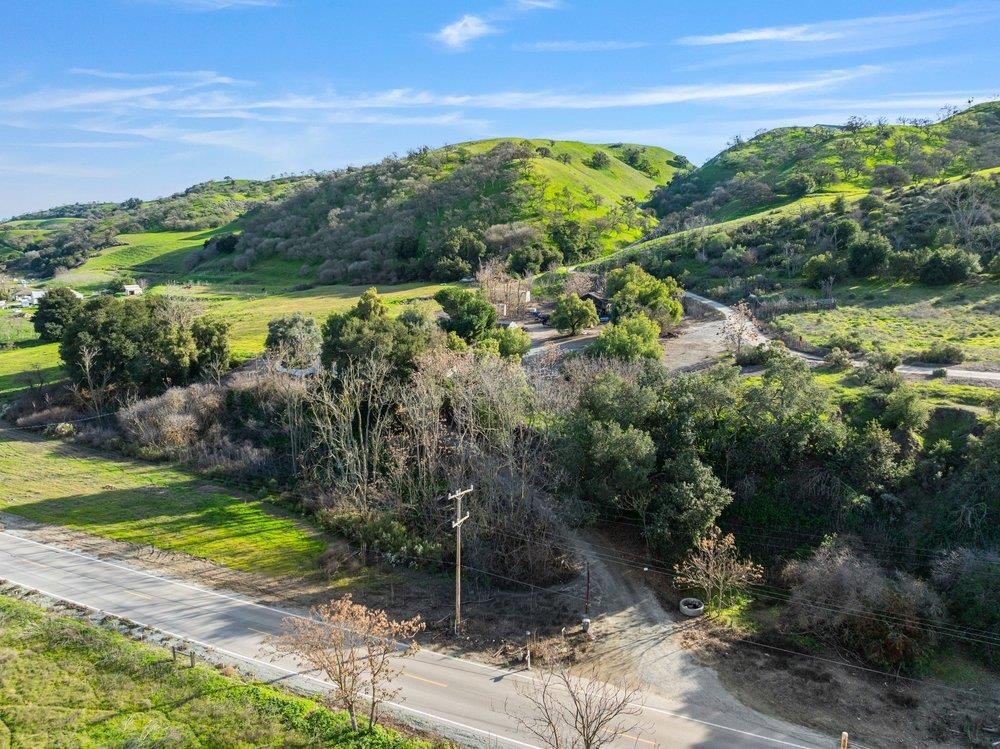 Detail Gallery Image 35 of 44 For 7250 Southside Rd, Hollister,  CA 95023 - 3 Beds | 2 Baths