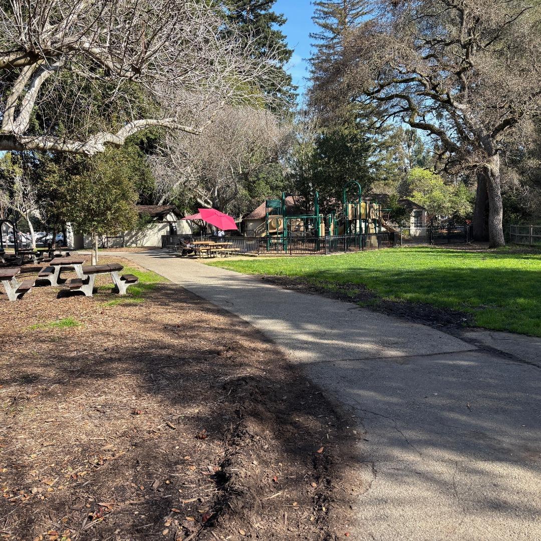 Detail Gallery Image 14 of 18 For 1720 Francis Ct, Belmont,  CA 94002 - 3 Beds | 2 Baths