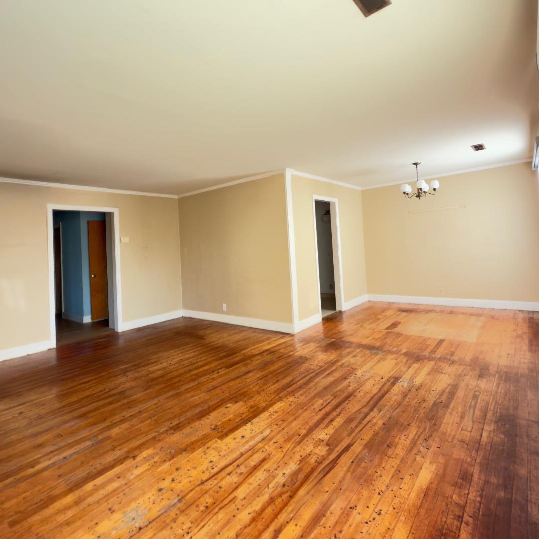 Detail Gallery Image 4 of 18 For 1720 Francis Ct, Belmont,  CA 94002 - 3 Beds | 2 Baths