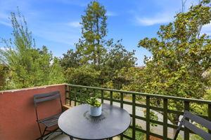 Detail Gallery Image 17 of 25 For 128 Cuesta Dr #5,  Los Altos,  CA 94022 - 2 Beds | 2/1 Baths