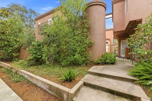 Detail Gallery Image 3 of 25 For 128 Cuesta Dr #5,  Los Altos,  CA 94022 - 2 Beds | 2/1 Baths