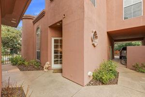 Detail Gallery Image 4 of 25 For 128 Cuesta Dr #5,  Los Altos,  CA 94022 - 2 Beds | 2/1 Baths