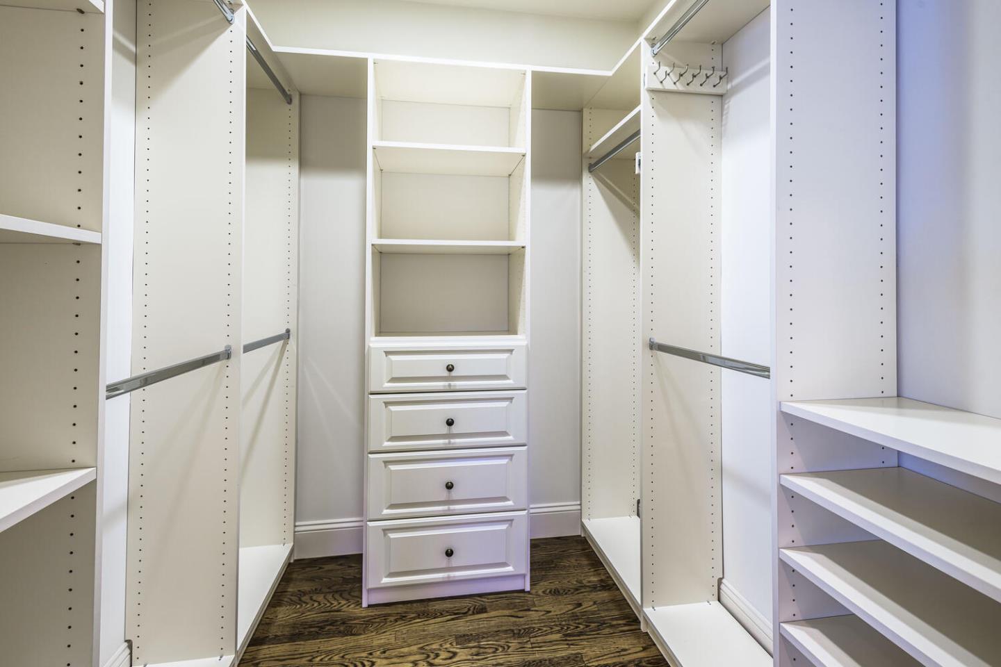 Detail Gallery Image 25 of 50 For 719 W Poplar Ave, San Mateo,  CA 94402 - 4 Beds | 2/1 Baths